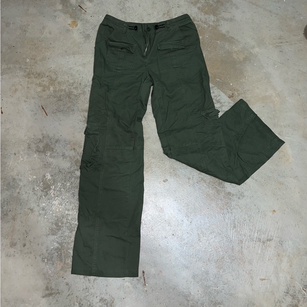 Brandy Melville green cargo pants